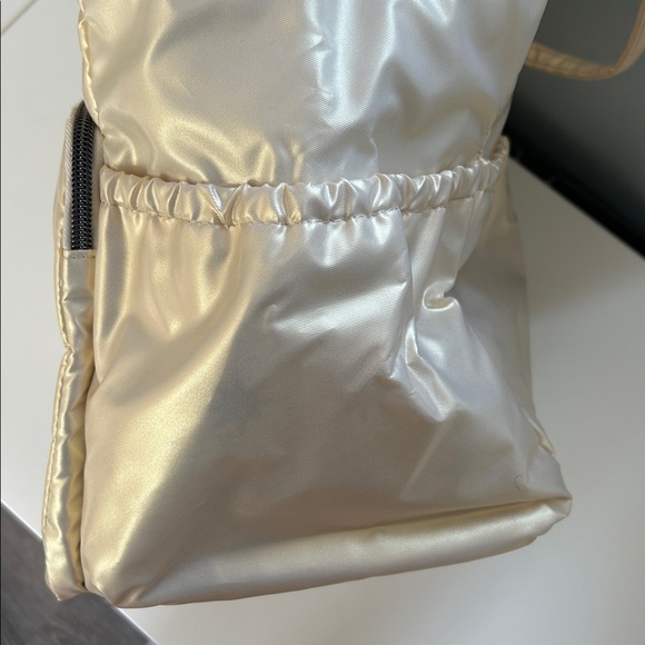 Lug Ditty XL Tote Bag Drawstring - Picture 11 of 13